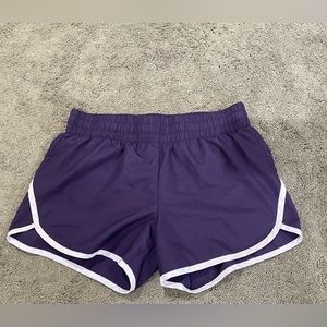 ATHLETIC WORKS Small (4-6) Purple Shorts